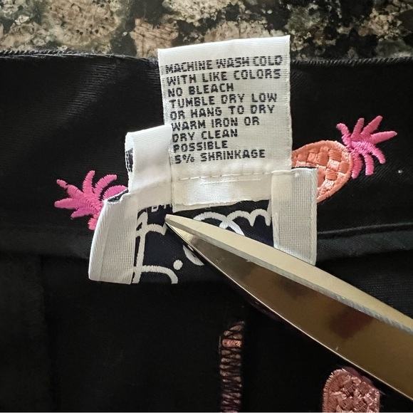 Lilly Pulitzer Mini Skirt Black Pink Pineapple Embroidery Cotton - Picture 4 of 4